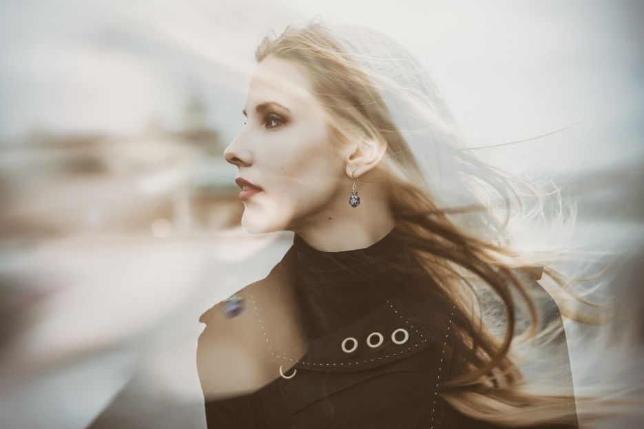 Relations toxiques, difficultés à communiquer, femme dans le flou